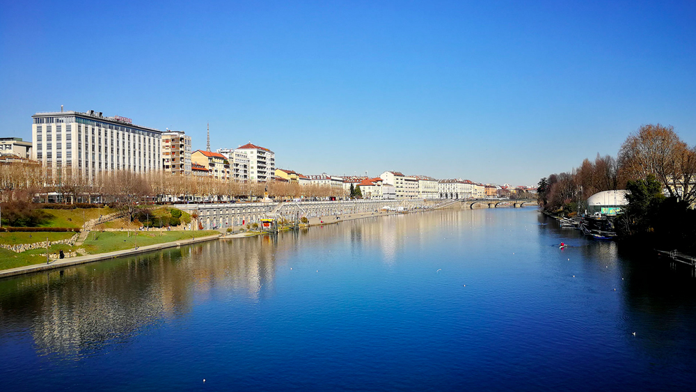 Il Fiume Po e la sua navigazione: un Fiume di Futuro